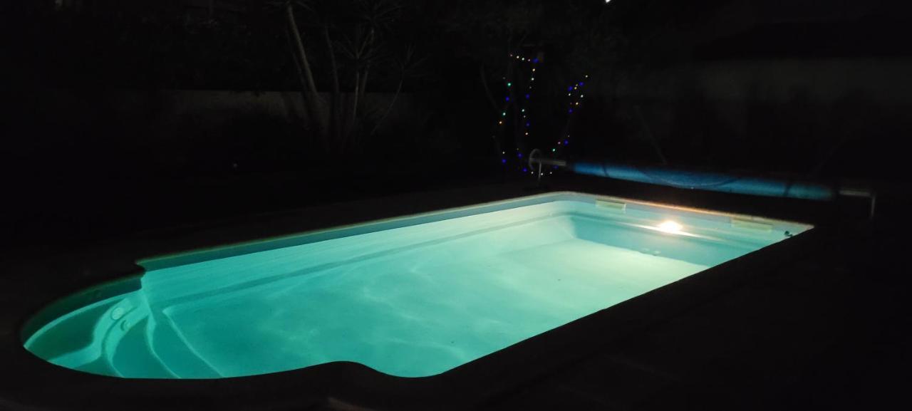 Studio Tranquillo Avec Piscine Et Salle De Sport Istres Ngoại thất bức ảnh